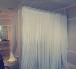 Enclosed photography booth